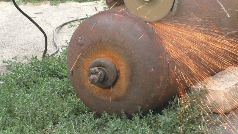 Резка газового баллона болгаркой